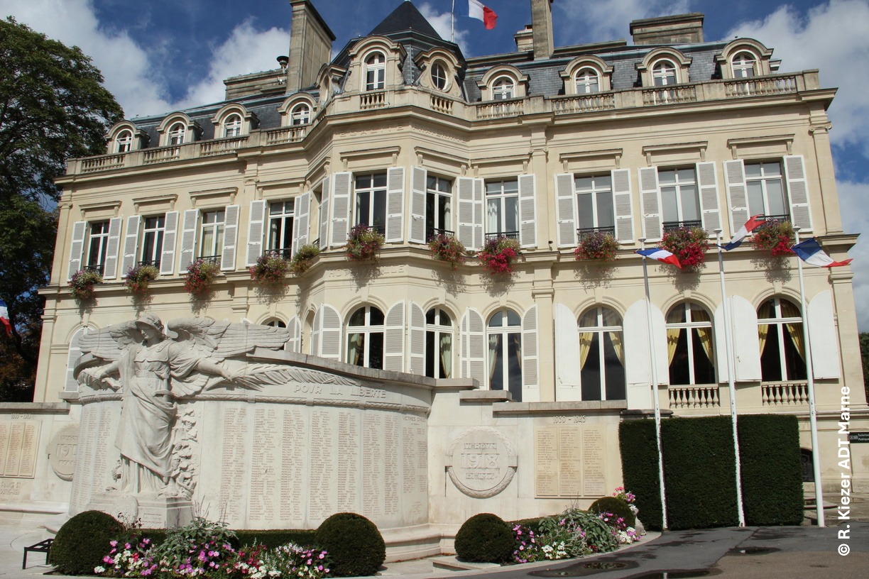 Hôtel de Ville d'Epernay © R. Kiezer-Coll. ADT Marne